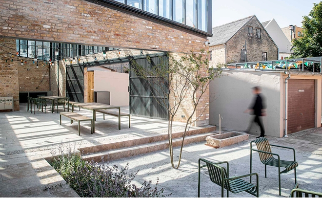 Byen vågner: Fra trash til treasure - om genbrug i byrum og landskab